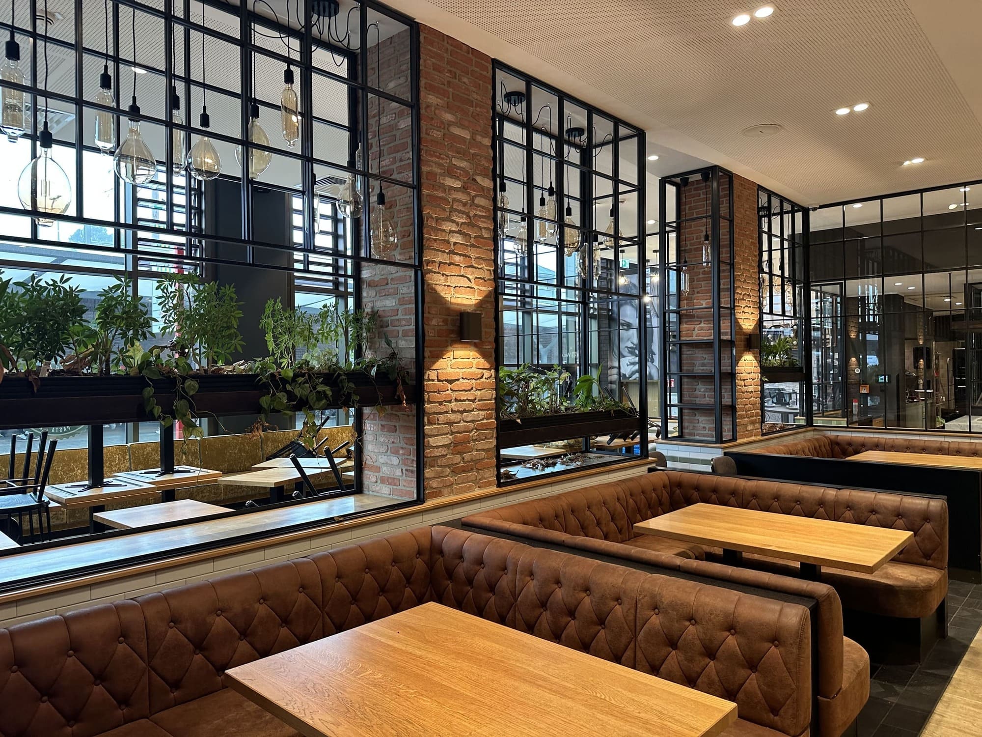 Stilvolle Eventlocation in Hamburg bei Abendstimmung